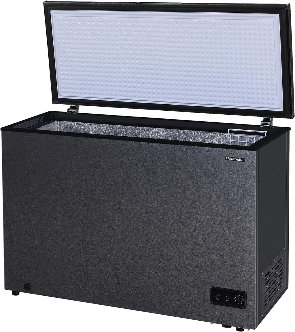 Chest Deep Freezer, 10 Cu. Ft. Capacity, Removable Vinyl Coated Wire Basket I54689