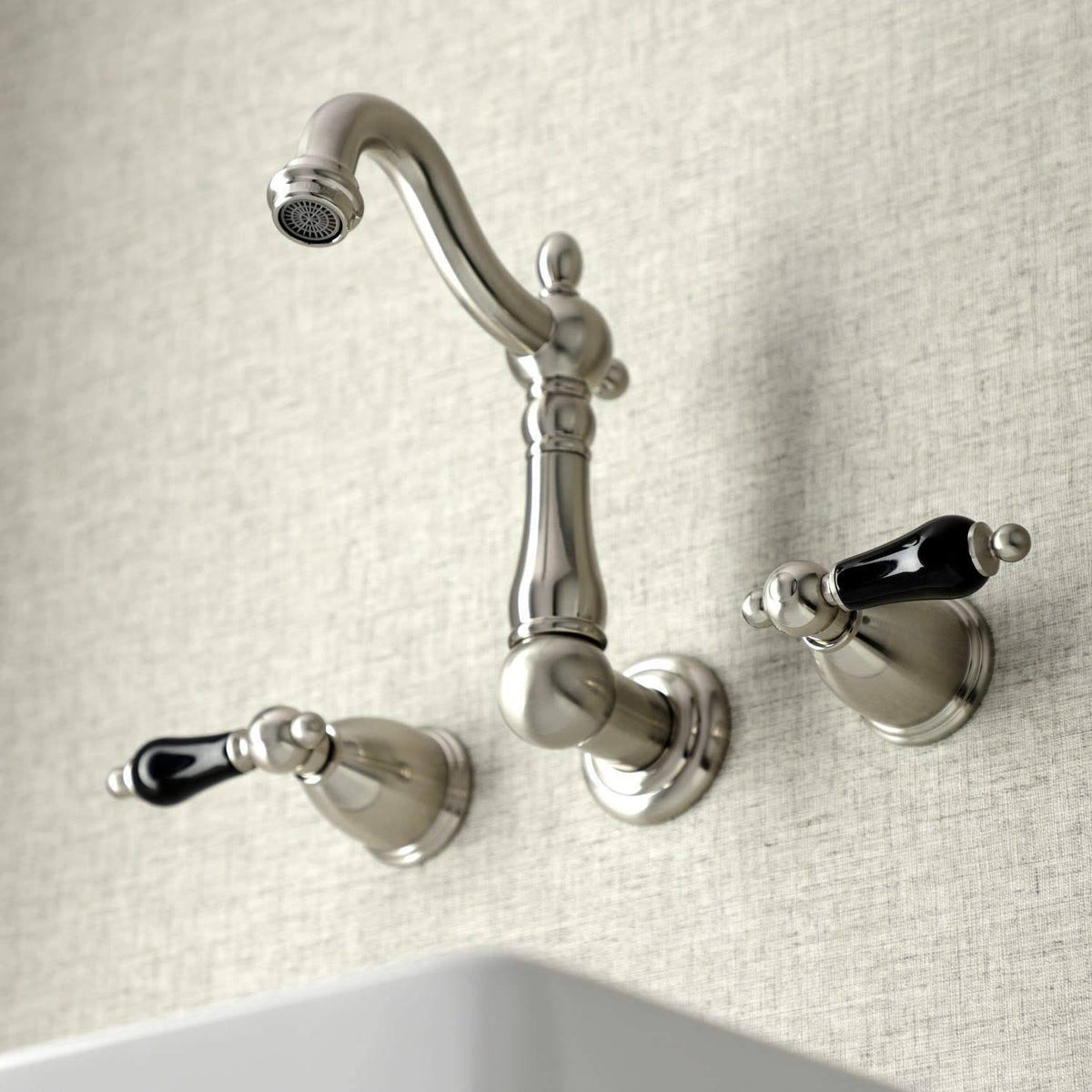 Antique Brass Wall Mount Bathroom Faucet S817