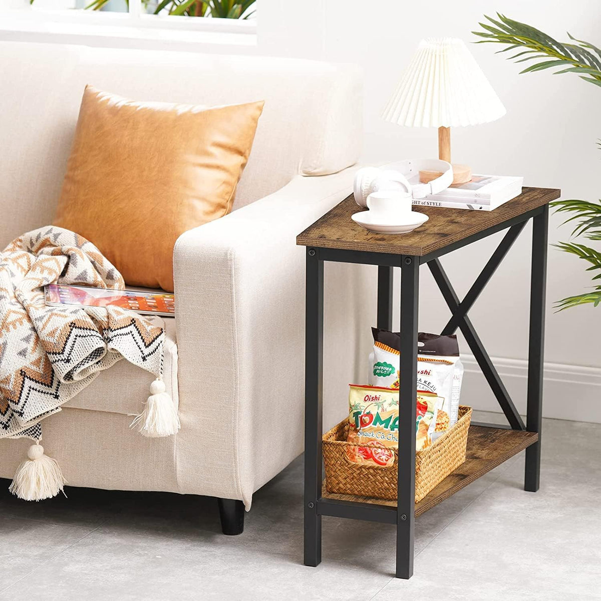 Wedge End Table with Storage Shelf T3044