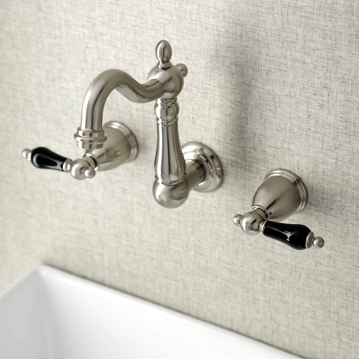 Antique Brass Wall Mount Bathroom Faucet S817