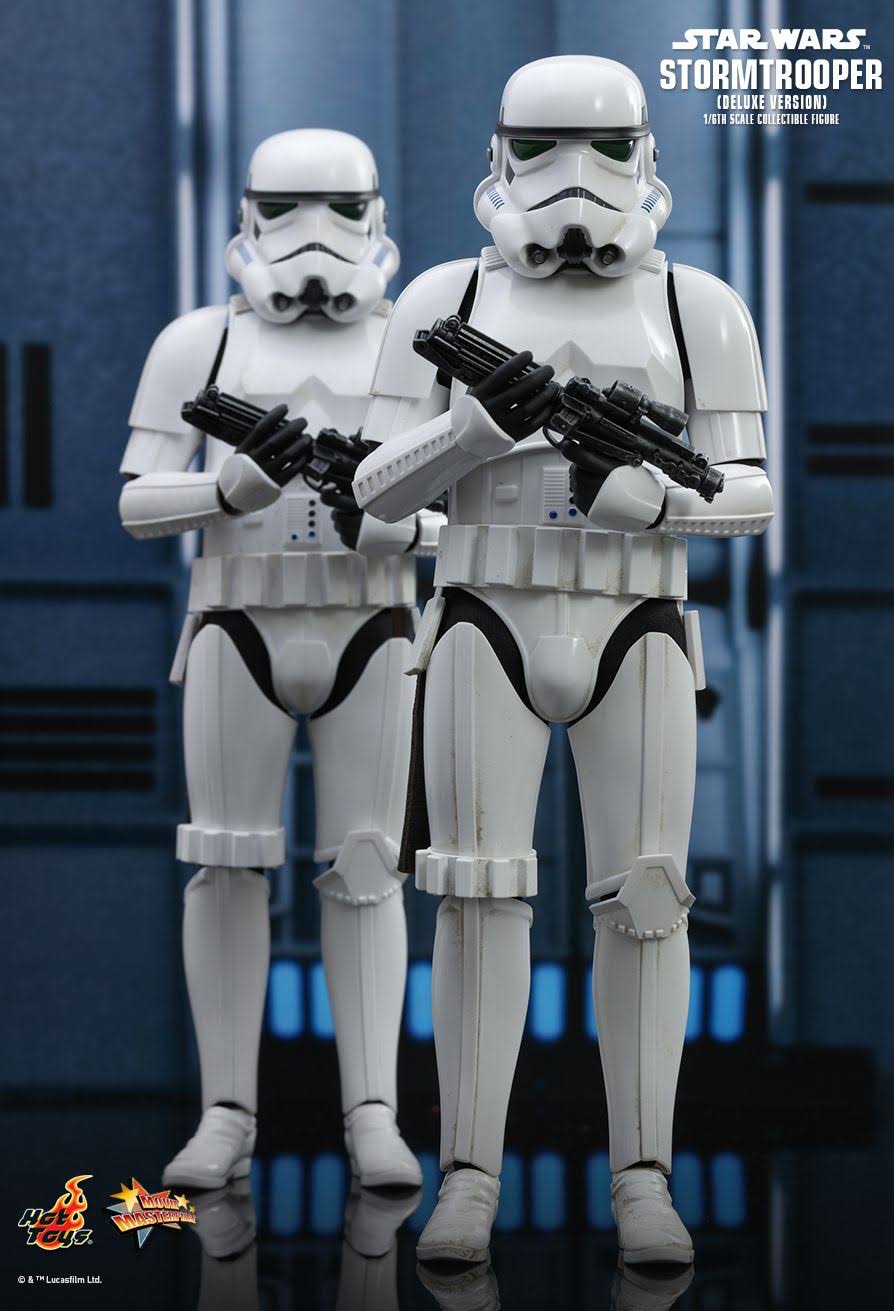 1:6 Scale Deluxe Figure L935535