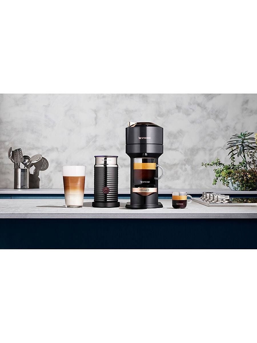 Black Espresso Maker with Aeroccino L807