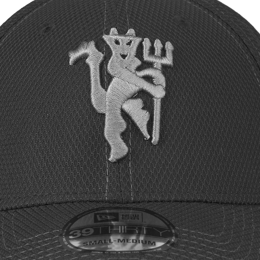 Black Stretch Cap W1786