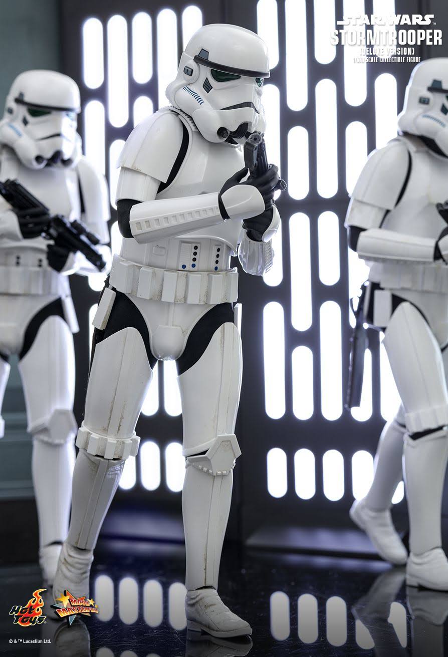 1:6 Scale Deluxe Figure L935535