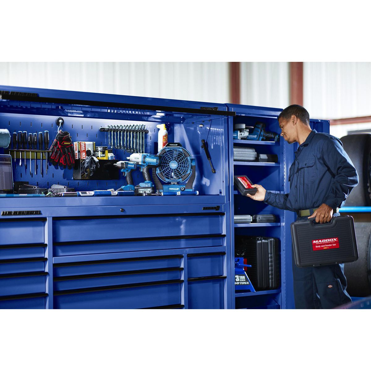 22 in. Blue End Locker U328879